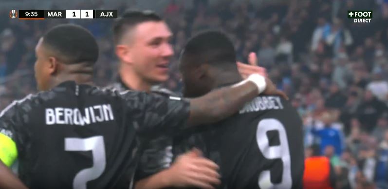 VIDEO/ Ajax i prish festën Marseille, holandezët gjejnë menjëherë barazimin