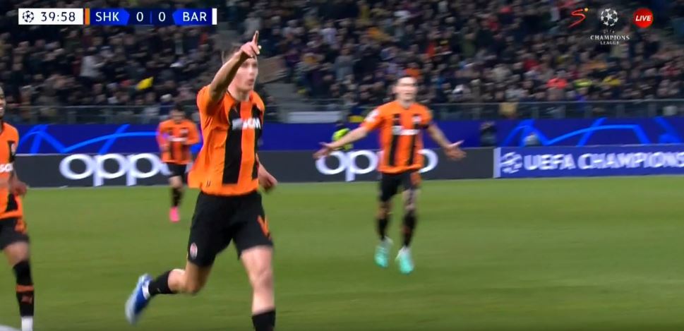 VIDEO/ “Shokohet” Barcelona, Shakhtar Donetsk ndëshkon katalanasit