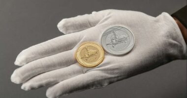 Britania nxjerr në treg monedha me figurën e James Bond