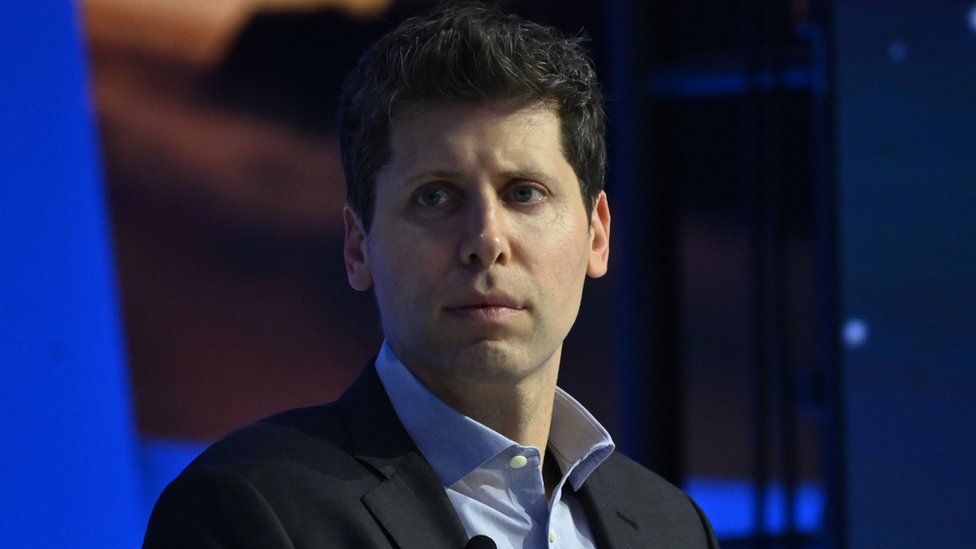 Punonjësit kërcënuan me dorëheqje, OpenAI rikthen Sam Altman si CEO