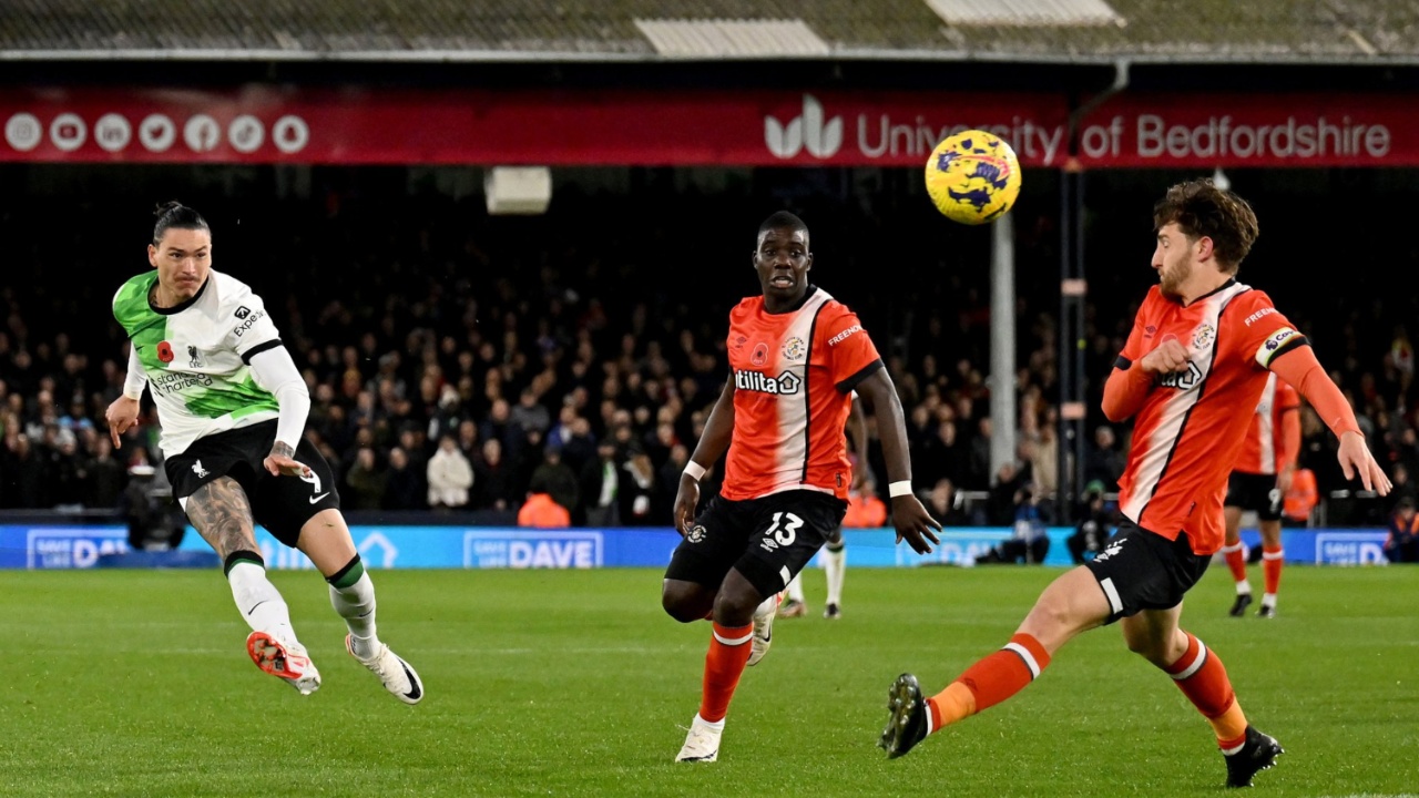 VIDEO/ Luis Diaz shmang “turpërimin” e Liverpool, “të kuqtë” ngecin në transfertën e Luton