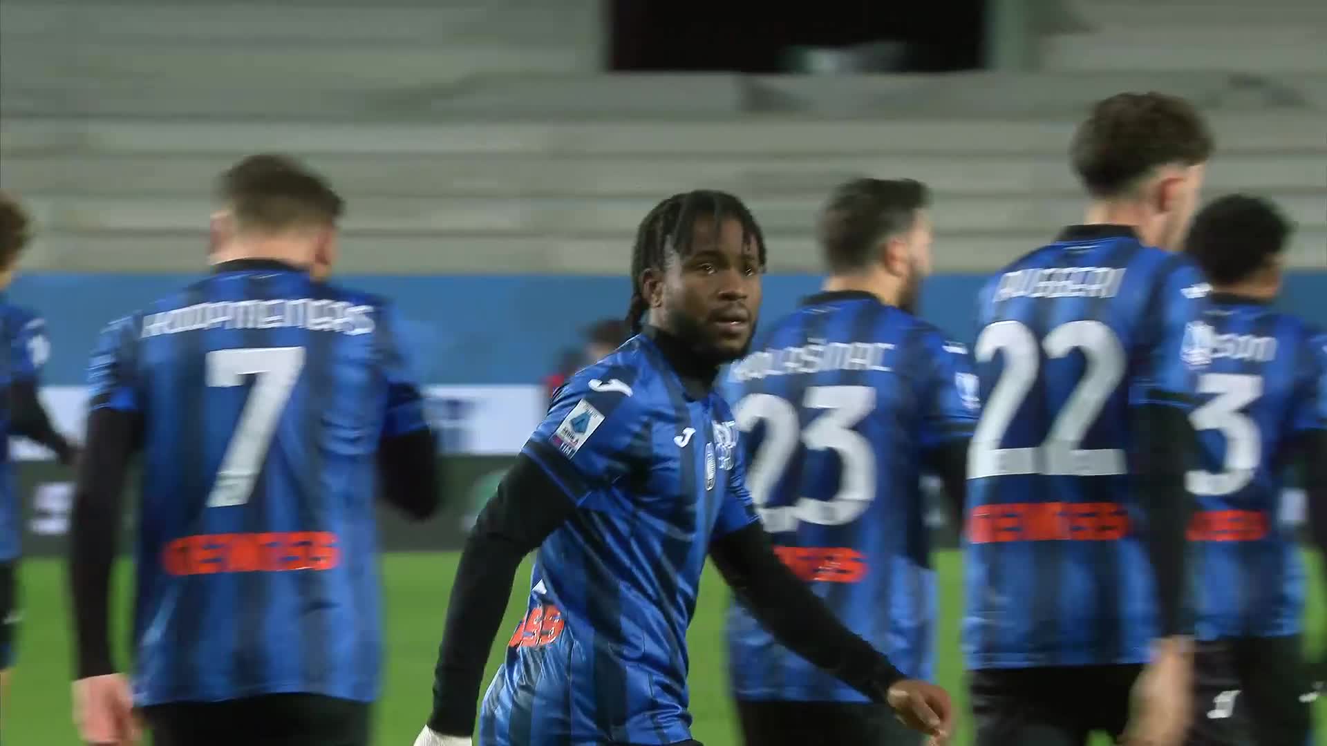 VIDEO/ Atalanta rikthen baraspeshën, ndëshkohet Napoli