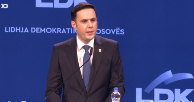 Tensione në LDK/ Baza kërkon dorëheqjen e Lumir Abdixhikut