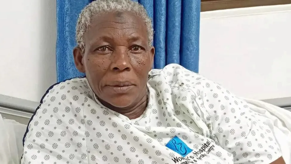 E rrallë/ Ndër gratë më vjetra që ka lindur, 70-vjeçarja sjellë në jetë binjakë në Uganda