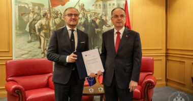 Soreca i dorëzon proges-raportin 2023, Begaj: Vlerësoj njohjen nga KE të reformave në Shqipëri