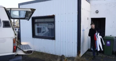 Islandë/ Mijëra njerëz largohen shtëpitë e tyre, duke u përballur me mundësinë e një shpërthimi vullkanik