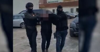 EMRAT/ Arrestohen 3 shqiptarë, të kërkuar ndërkombëtarisht për trafikim të lëndëve narkotike