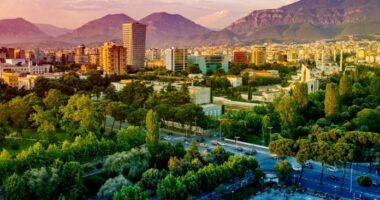 Tirana “josh” median meksikane: Kryeqyteti mbresëlënës i Shqipërisë