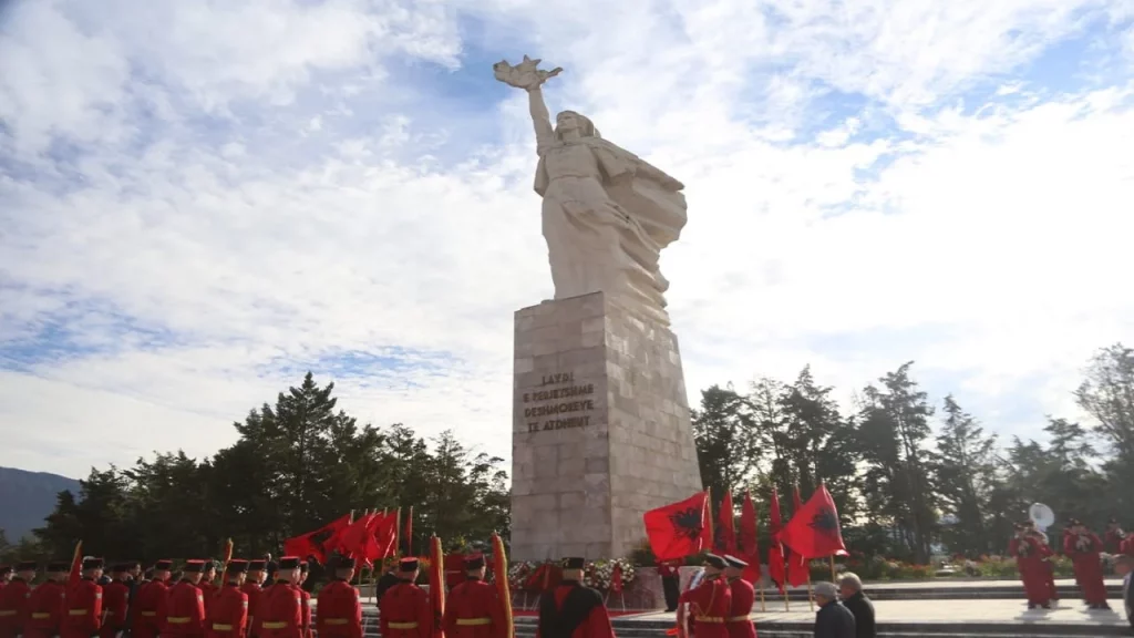 Shqipëria feston “Ditën e Çlirimit”