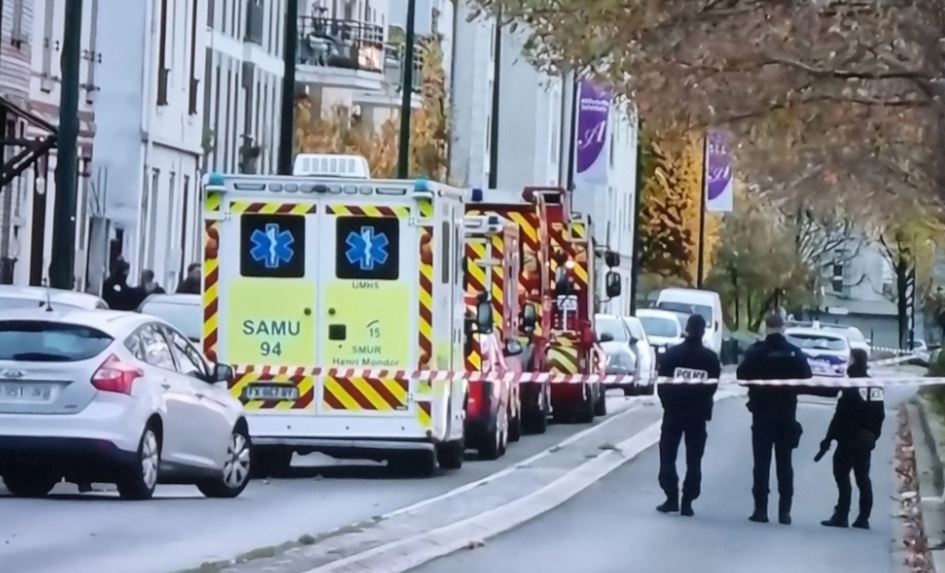 Francë/ Babai vret 3 vajzat e mitura dhe dorëzohet në polici