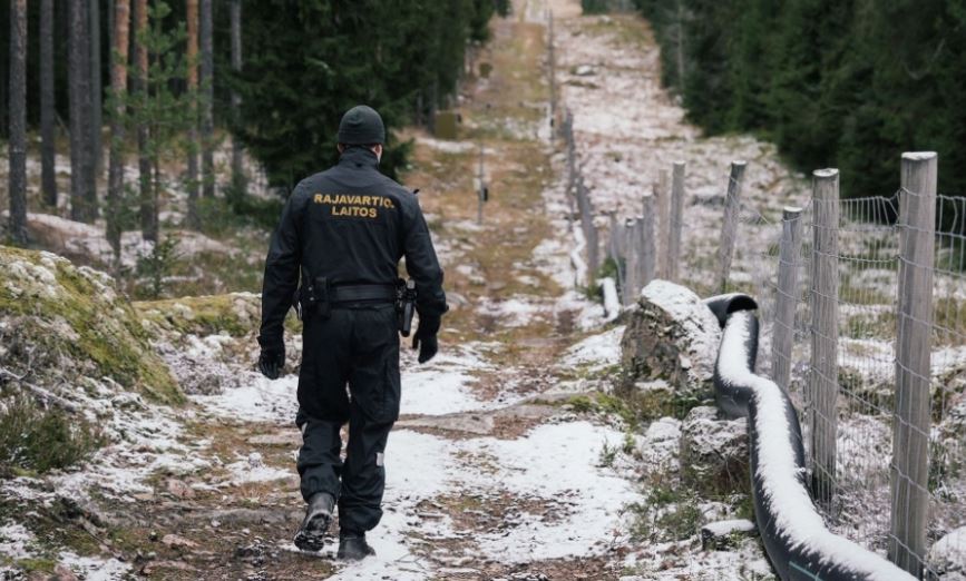 Azilkërkuesit/ Frontex i vjen në ndihmë Finlandës, shton numrin e trupave në kufi me Rusinë