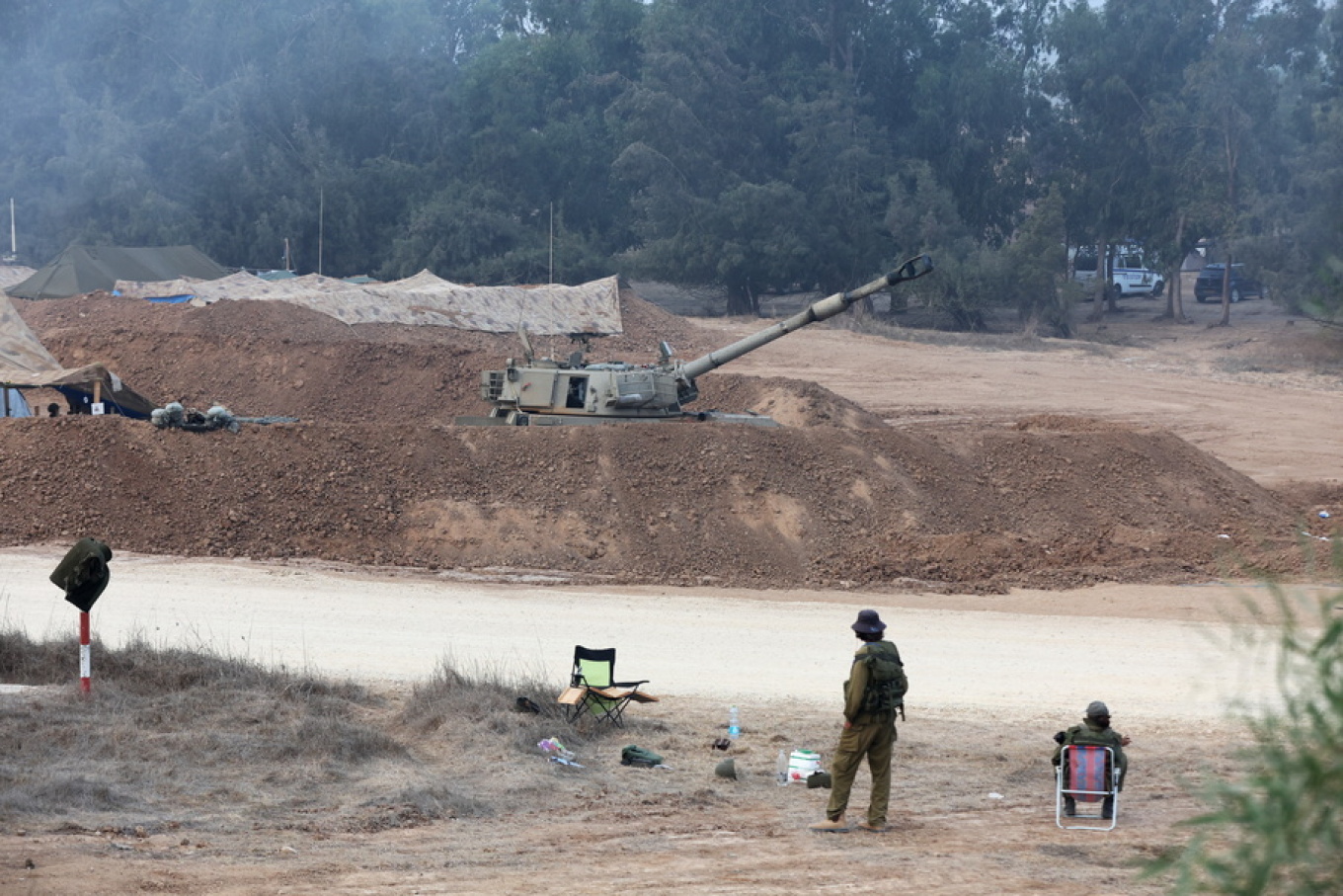 Izraeli zgjeron operacionet tokësore në Gaza ndërsa SHBA bën thirrje për ‘pauzë humanitare’