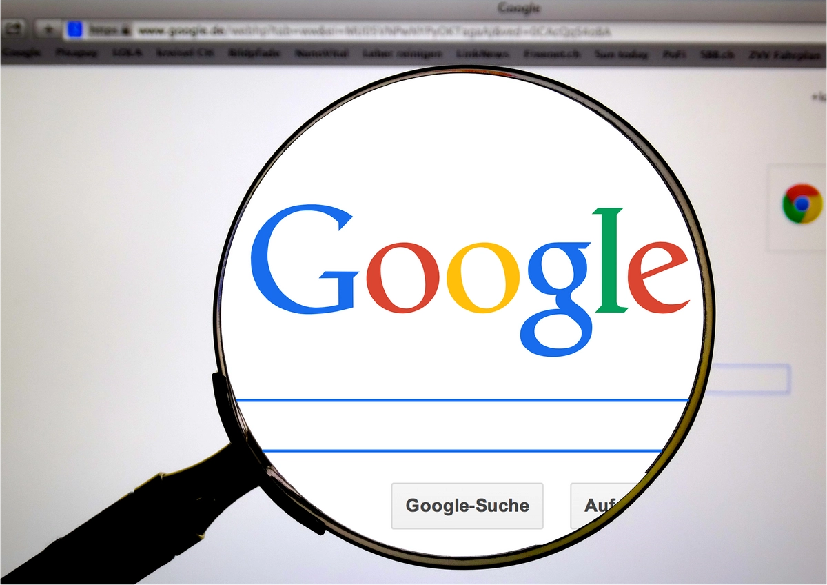 Rusia gjobit “Google”, shkak bëhet lufta në Ukrainë