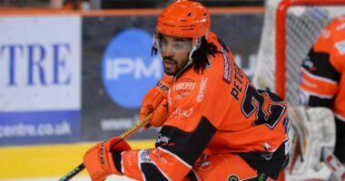 Vrau aksidentalisht kundërshtarin gjatë lojës së hockey, arrestohet lojtari i Sheffield Steelers