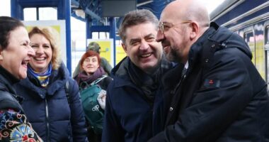 10 vjetori i revolucionit në Ukrainë, Charles Michel dhe presidentja moldave vizitë në Kiev