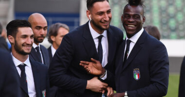Balotelli në mbrojtje të Donnarumma: Tifozët sillen ashtu se nuk e dinë të vërtetën, Gigio nuk donte të largohej nga Milan