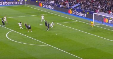 VIDEO/ Spektak&euml;l n&euml; &ldquo;Bernabeu&rdquo;, Napoli kalon n&euml; ep&euml;rsi, por Reali barazon menj&euml;her&euml;