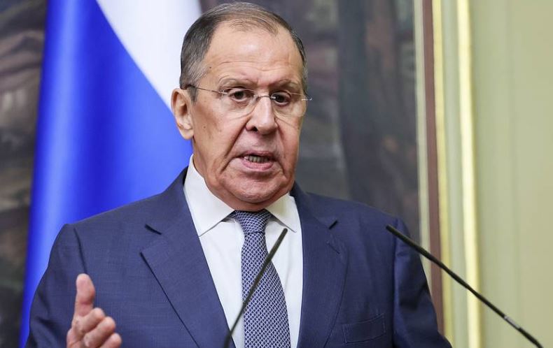 Sulmet ndaj lëvizjes Houthi në Jemen, Lavrov: SHBA dhe Britania e Madhe kanë shkelur ligjin ndërkombëtar