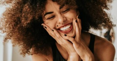 Gabimi që njerëzit e lumtur nuk e bëjnë pothuajse kurrë