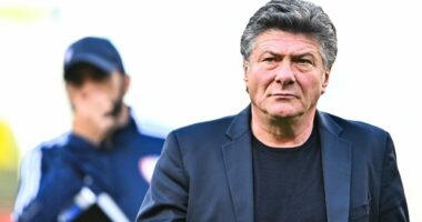 Eliminimi i Napolit nga Frosinone, Mazzari: Më vjen keq për tifozët
