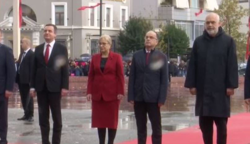 Official ceremony for Independence Day in Vlora, present also the P.M of Kosovo