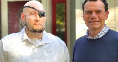 Kryhet transplanti i parë i syrit të njeriut