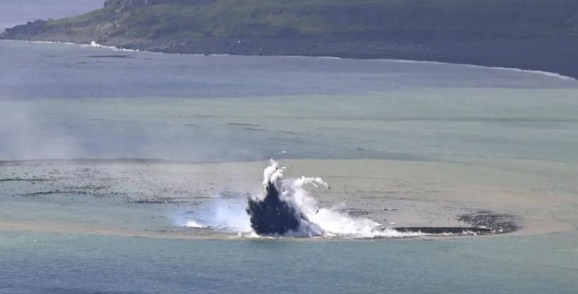 VIDEO/ Shpërthimi vullkanik ‘krijon’ një ishull të ri në Paqësor