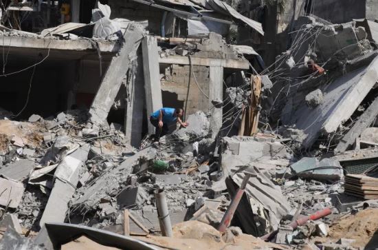 Izraeli trondit themelet e çdo ndërtese në Gaza, bombardohet kampi i refugjatëve