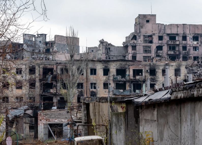 Bombardohet stacioni policor në Kherson, katër të vdekur dhe 18 të plagosur