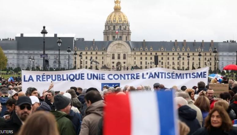 Paris, mbi 100 mijë njerëz i bashkohen marshimit kundër antisemitizmit 