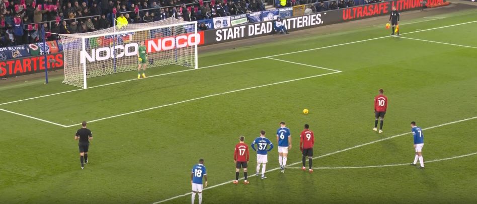 VIDEO/ Manchester United dyfishon shifra, Rashford shënon nga pika e bardhë