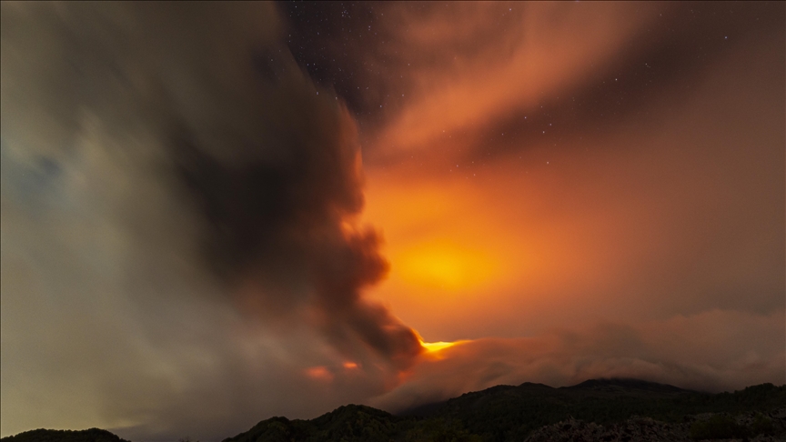 Riaktivizohet vullkani në malin Etna në Itali