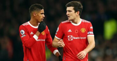 Bayern Munich k&euml;rkon t&euml; p&euml;rforcoj&euml; mbrojtjen, piketohet lojtari i Manchester United