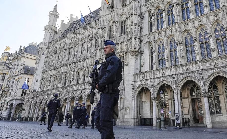 Frikë nga sulmet terroriste/ Arrestohen të dyshuar në Gjermani, Holandë dhe Danimarkë