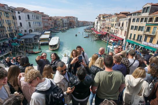 Venecia merr një tjetër vendim për të shmangur grupet e mëdha të turistëve