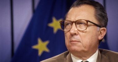 Shuhet arkitekti i Eurozonës/ Jacques Delors u nda nga jeta në moshën 98-vjeçare