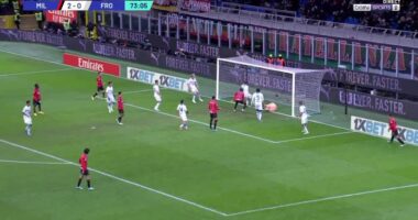 VIDEO/ Milan sh&euml;non edhe t&euml; tretin, Tomori futet n&euml; list&euml;n e golash&euml;nuesve