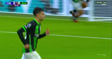 VIDEO/ Goditje spektakolare, Brighton ngushton diferenc&euml;n ndaj &ldquo;bluve&rdquo; t&euml; Londr&euml;s