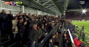 VIDEO/ Spektak&euml;l n&euml; &ldquo;Kenilworth Road&rdquo;, Luton e Arsenal sh&euml;nojn&euml; nga nj&euml; gol n&euml; 5 minuta