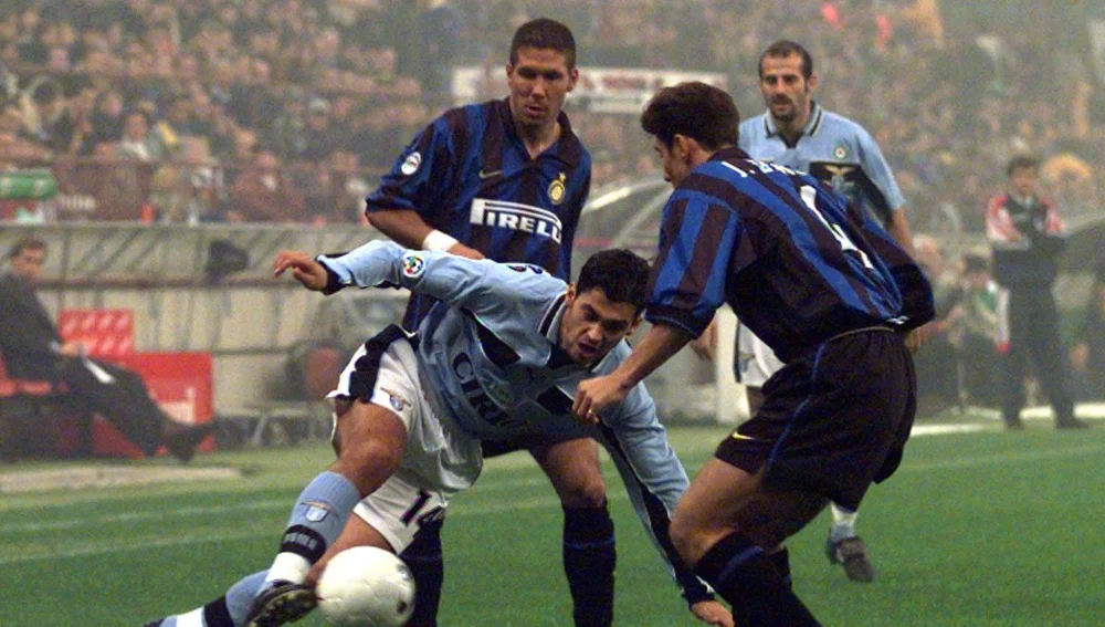 “Unë dhe Zanetti jemi shumë të lidhur”, përballja ndaj Inter i sjell emocione, Simeone: Do jetë një sfidë shumë e vështirë