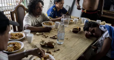 Argjentinasit të tronditur nga masat e reja shtrënguese/ Ulja e pagave në gjysmë