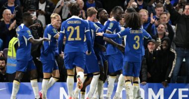 &ldquo;Krisje&rdquo; mes &ldquo;Bluve&rdquo;, shiriti i kapitenit prish &ldquo;bilancet&rdquo; n&euml; grupin e Chelsea