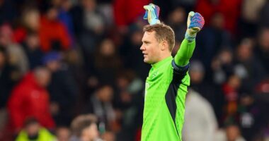 Arriti kuot&euml;n e 700 ndeshjeve si profesionit, Neuer i surprizuar: Nuk kisha dijeni p&euml;r rekordin