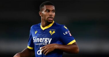 Gjith&ccedil;ka zyrtare, Gjimshiti me &ldquo;koleg&rdquo; t&euml; ri n&euml; prapavij&euml;n e Atalanta-s