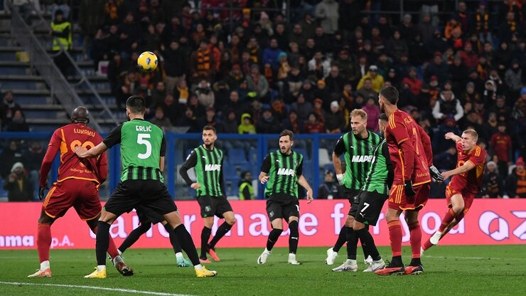 VIDEO/ Roma siguron fitoren e radhës në Serie A, “verdhekuqtë” kapin zonën Champions