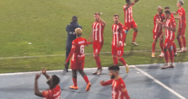 VIDEO/ Shp&euml;rthen festa e &ldquo;bardhekuqve&rdquo;, Franklin nd&euml;shkon me nj&euml; gol fantastik Erzenin