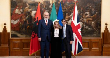 Rom&euml;/ Rama takohet me Melonin dhe kryeministrin britanik: N&euml; fokus potencialet e bashk&euml;punimit trilateral