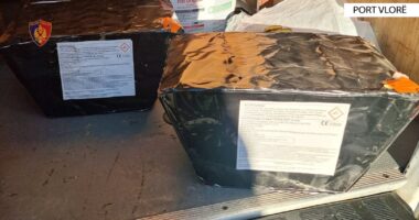 Tentoi të kontrabandonte lëndë piroteknike, procedohet penalisht 39 vjeçari në Vlorë