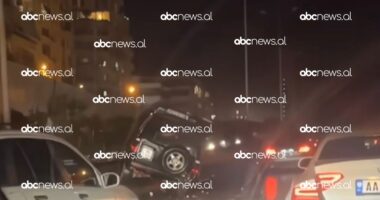 VIDEO/ Aksidentohet eskorta e gjyqtares së Berishës, një polic përplas makinën me shoqëruesit e Irena Gjokës