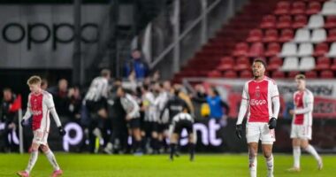 Zhgënjejnë sërish “Harkëtarët”, Ajax eleminohet nga “amatorët” në Kupën e Holandës